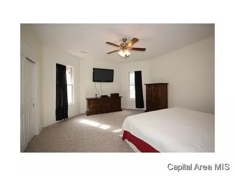 1011 N 6th St, Springfield, IL 62702 photo 18