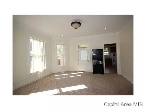 1011 N 6th St, Springfield, IL 62702 photo 14