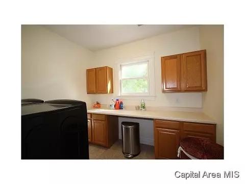 1011 N 6th St, Springfield, IL 62702 photo 15