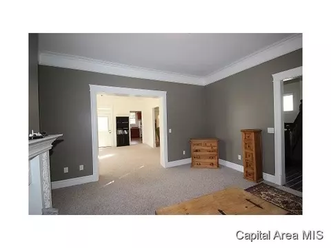 1011 N 6th St, Springfield, IL 62702 photo 7