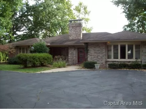 224 Maple Grove Ln, Springfield, IL 62712 photo 1