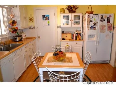 2524 S 8th, Springfield, IL 62703 photo 5