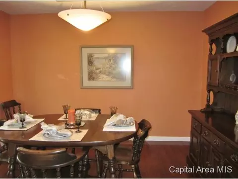 2525 Chapel Hl, Springfield, IL 62702 photo 7