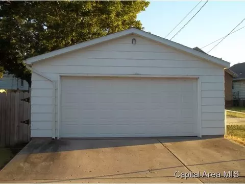 1125 E Ash, Springfield, IL 62703 photo 2
