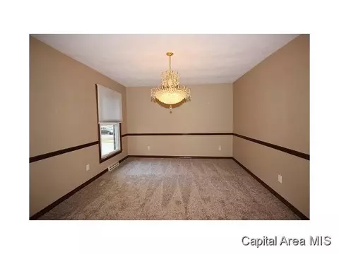 2306 Montclair, Springfield, IL 62704 photo 10