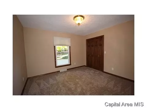 2306 Montclair, Springfield, IL 62704 photo 20