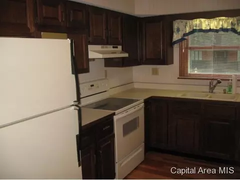 4 Bridge Ter, Springfield, IL 62704 photo 9