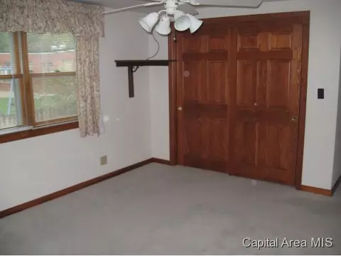 4 Bridge Ter, Springfield, IL 62704 photo 17