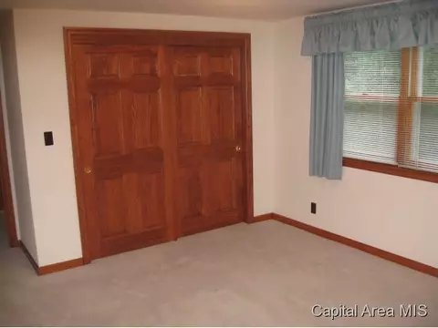 4 Bridge Ter, Springfield, IL 62704 photo 18