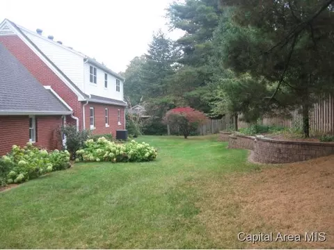 4 Bridge Ter, Springfield, IL 62704 photo 3