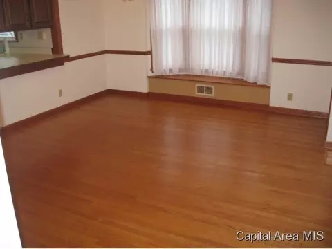 4 Bridge Ter, Springfield, IL 62704 photo 6