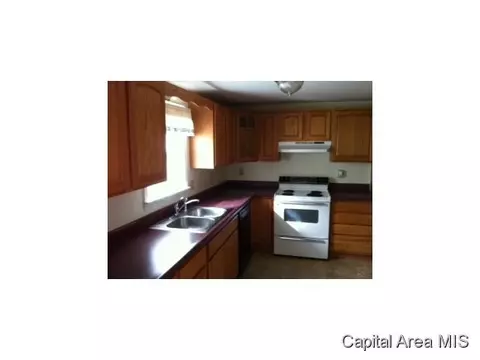 302 E Main, Concord, IL 62631 photo 8