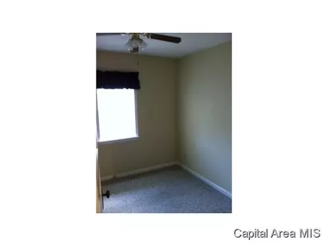 302 E Main, Concord, IL 62631 photo 10