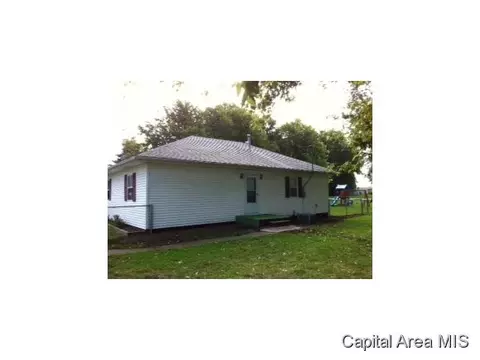 302 E Main, Concord, IL 62631 photo 2