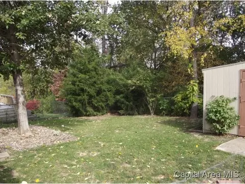 900 Helene, Springfield, IL 62702 photo 6