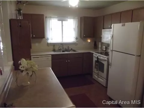 900 Helene, Springfield, IL 62702 photo 18