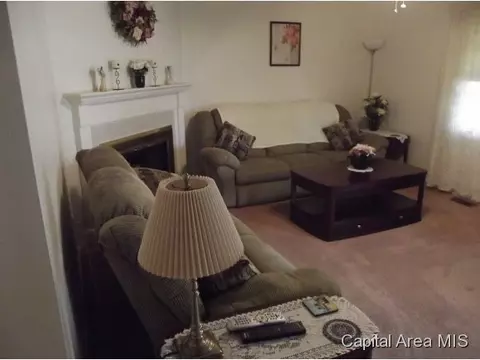 900 Helene, Springfield, IL 62702 photo 9