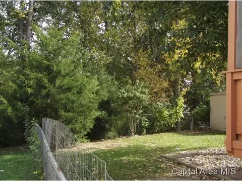 900 Helene, Springfield, IL 62702 photo 5