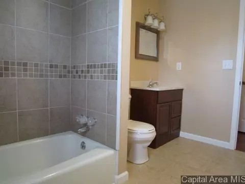 68 Greencastle Cir, Springfield, IL 62707 photo 13