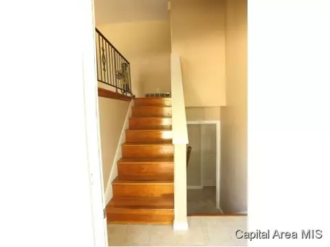 68 Greencastle Cir, Springfield, IL 62707 photo 4