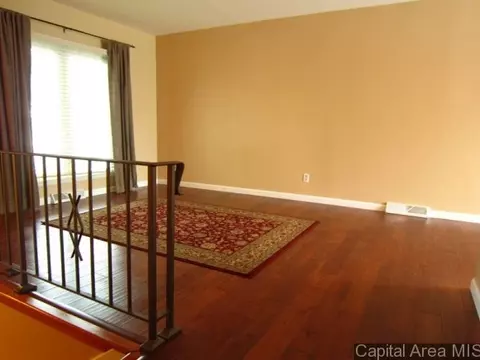 68 Greencastle Cir, Springfield, IL 62707 photo 5