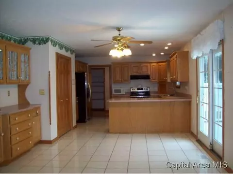 4318 S 3rd St, Springfield, IL 62703 photo 6