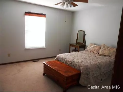 1905 Plover, Springfield, IL 62711 photo 8