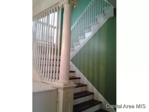 804 W Edwards, Springfield, IL 62704 photo 5