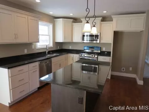 1612 Bilbridge, Chatham, IL 62629 photo 7