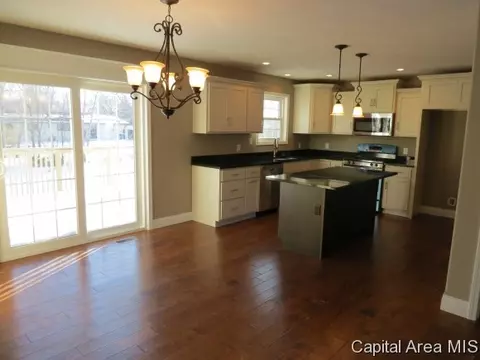1612 Bilbridge, Chatham, IL 62629 photo 5