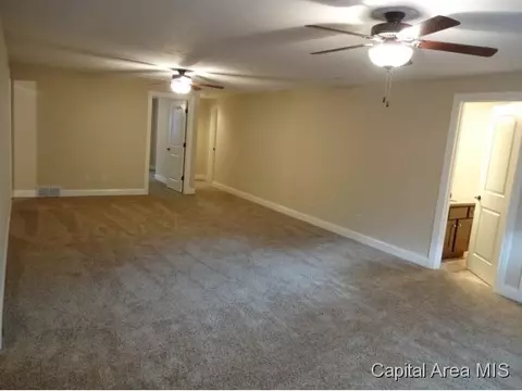 2812 Covered Wagon Trl, Springfield, IL 62711 photo 17