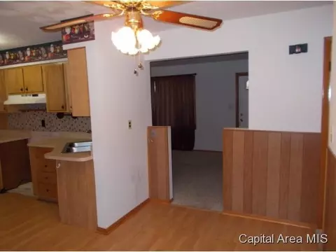 1900 N 23rd Street St, Springfield, IL 62702 photo 9