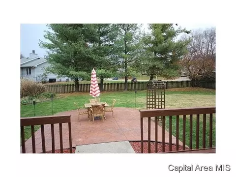 620 Tecumseh Trl, Springfield, IL 62711 photo 23