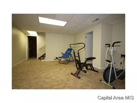 620 Tecumseh Trl, Springfield, IL 62711 photo 16