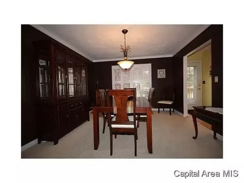 620 Tecumseh Trl, Springfield, IL 62711 photo 7