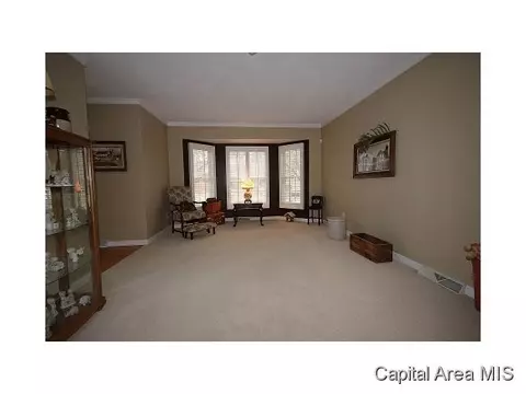 620 Tecumseh Trl, Springfield, IL 62711 photo 3