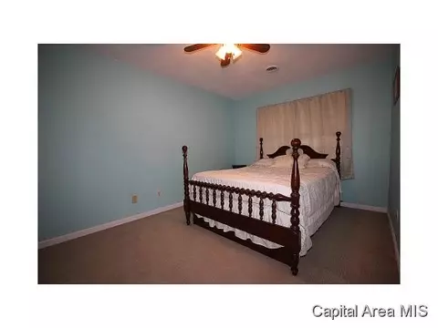 620 Tecumseh Trl, Springfield, IL 62711 photo 12