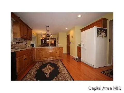 620 Tecumseh Trl, Springfield, IL 62711 photo 9