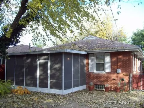 2435 S 15th St, Springfield, IL 62703 photo 4