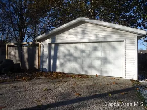 2100 S 4th, Springfield, IL 62703 photo 3