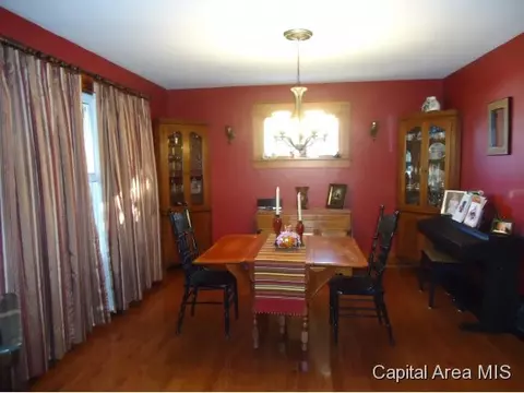 2100 S 4th, Springfield, IL 62703 photo 9