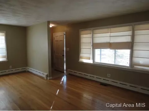 2332 S Walnut, Springfield, IL 62704 photo 4