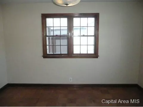1400 Mossman Ave, Springfield, IL 62702 photo 5