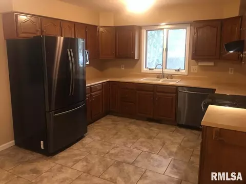2428 Lindbergh Blvd, Springfield, IL 62704 photo 5