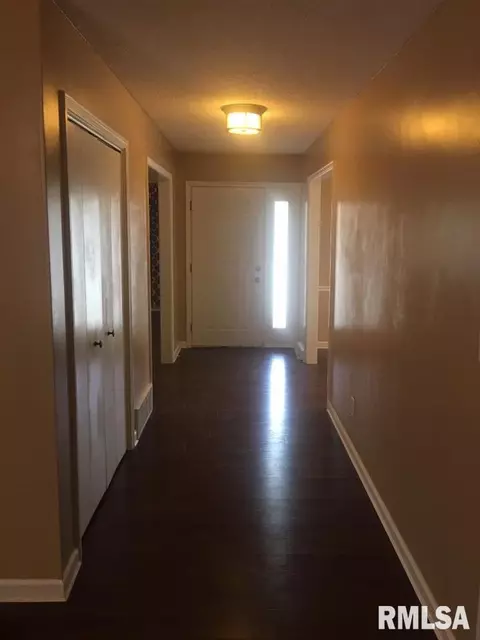 2428 Lindbergh Blvd, Springfield, IL 62704 photo 11