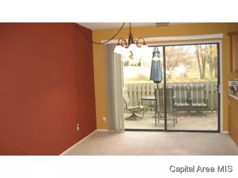 30 Trailridge Ln, Springfield, IL 62704 photo 3