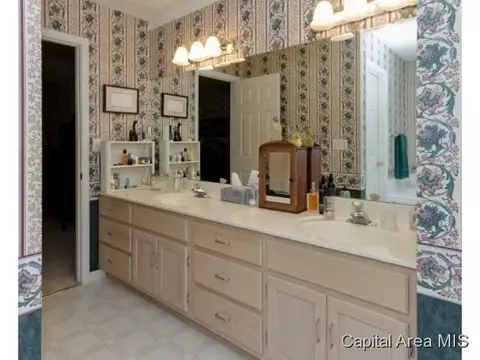 1520 Weston Pointe Dr, Springfield, IL 62704 photo 18