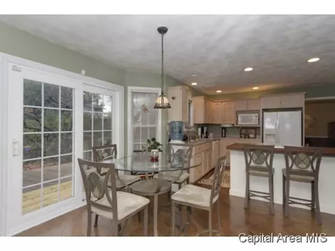 1520 Weston Pointe Dr, Springfield, IL 62704 photo 6
