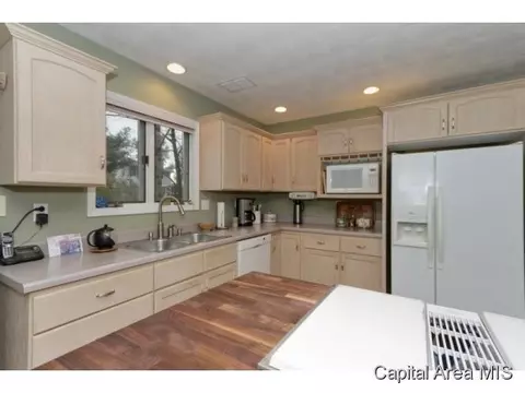 1520 Weston Pointe Dr, Springfield, IL 62704 photo 8