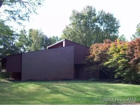 39 Frontier Lake Dr, Springfield, IL 62707 photo 1
